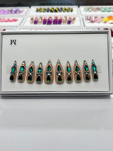 Load image into Gallery viewer, Handmade 1032 | Stiletto Emerald Green Crystal Nails
