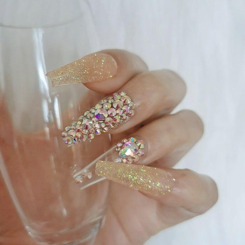 White and gold rhinestone nails  Bling acrylic nails, Rhinestone nails,  Nails