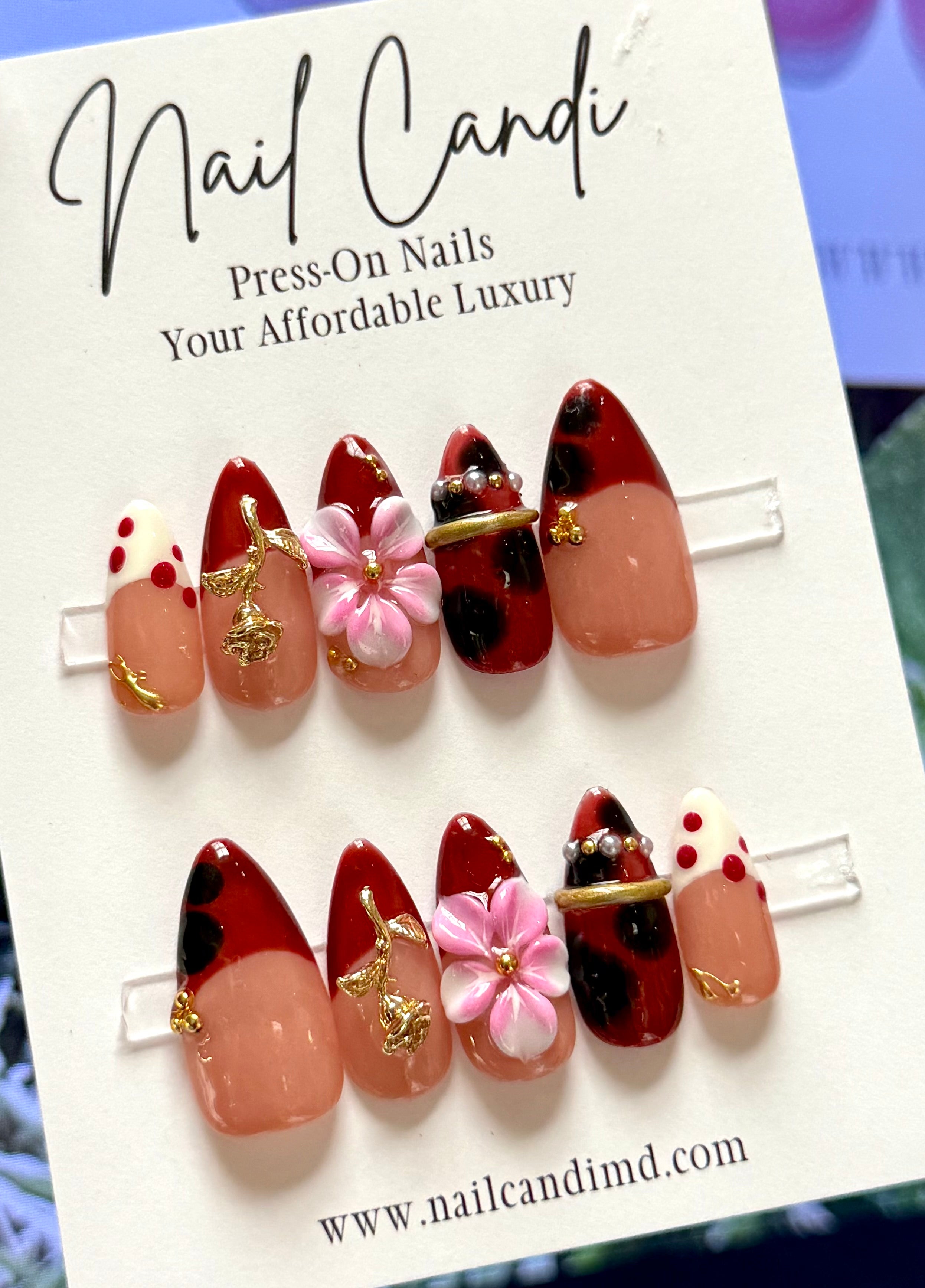 Almond / Round Nails