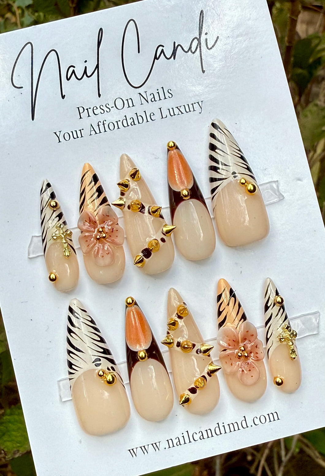 Handmade Long Stiletto Gold Spike 3D Nails
