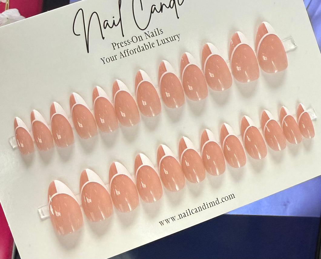 Vegas | Medium Almond Abstract French Nails