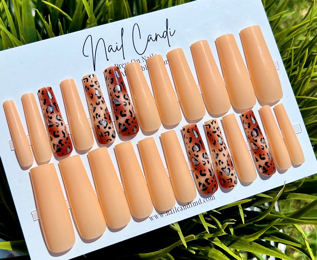 Safari |3XL Nude Leopard Nails