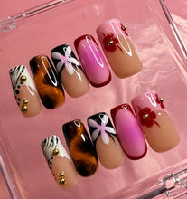 Load image into Gallery viewer, Handmade Pink French Tortie Accent Nails
