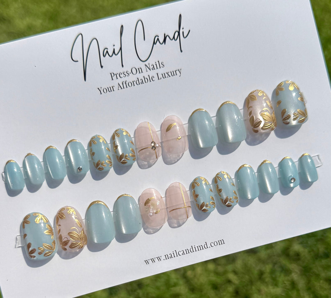 Summer | Medium Round Floral Cateye Nails