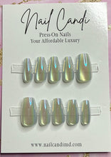 Load image into Gallery viewer, Semi-Handmade Opal Cateye Nails
