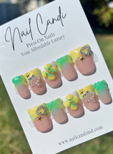 Load image into Gallery viewer, Handmade Yellow &amp; Green Duck Nails
