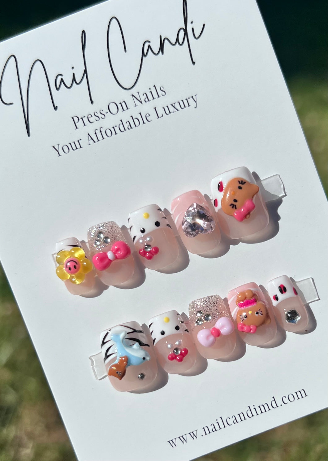 Handmade Short Hello Kitty Inspired Nails