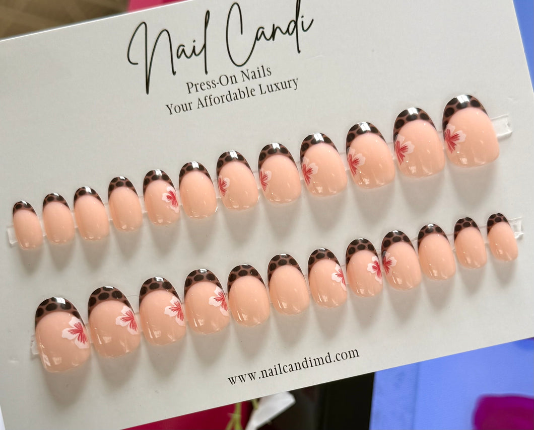 Posy 1 | Short Round Leopard French Nails