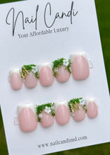 Load image into Gallery viewer, Handmade Short Square French Turf Nails
