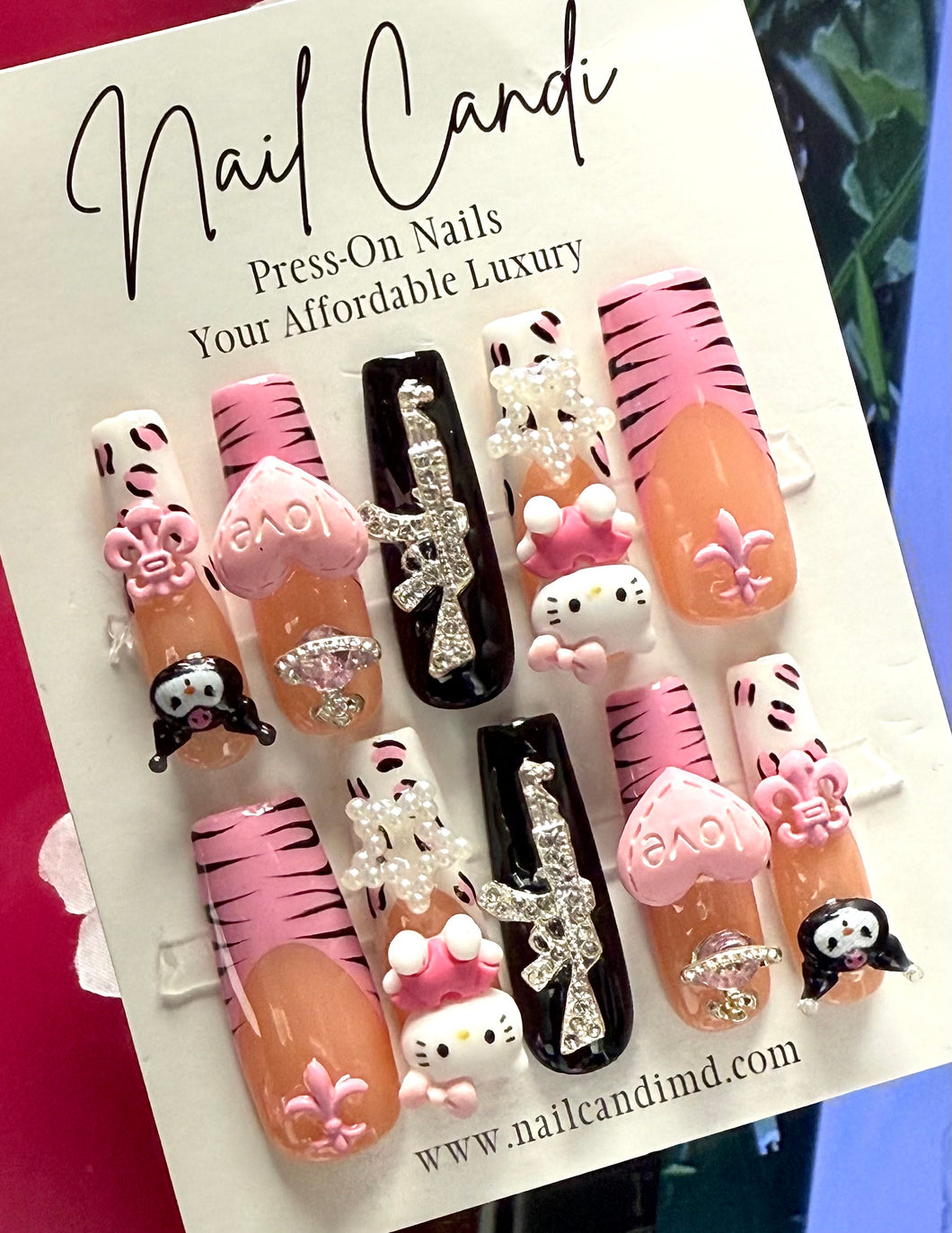 Handmade *Kitty White* Y2K Nails