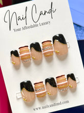 Load image into Gallery viewer, Handmade Short Square Black Bangle Nails
