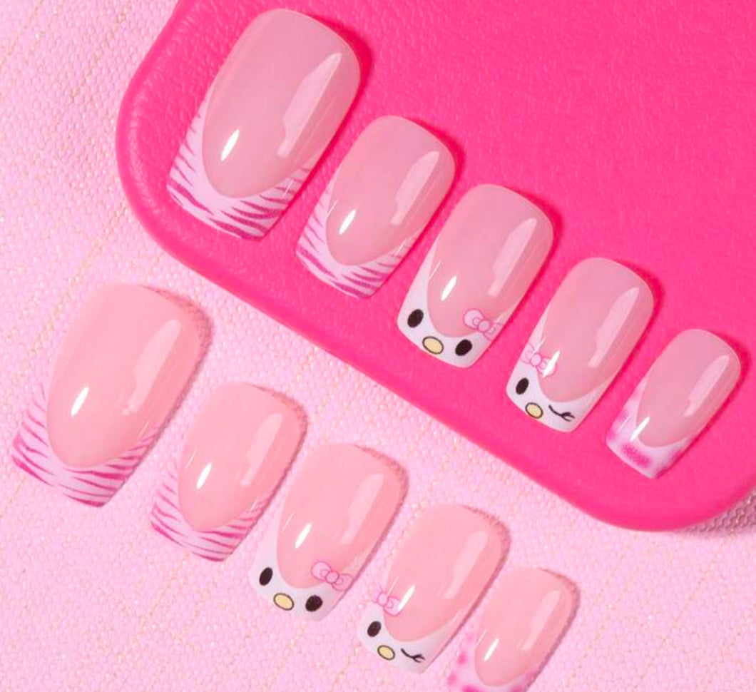 Cutie Kitty | Hello Kitty Inspired Nails