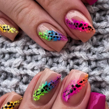 Load image into Gallery viewer, Robin | Medium Square Pink Nails
