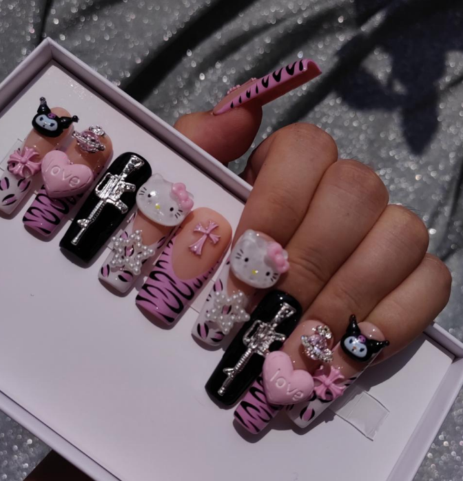 Handmade 1011 | XL Black Pink Y2K Nails