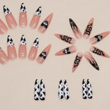 Load image into Gallery viewer, Uni | Long Stiletto Black Nude Snake Nails
