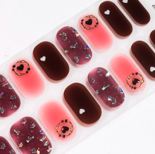 Load image into Gallery viewer, Darkness Heart Gel Nails
