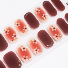 Load image into Gallery viewer, Daisy Love Gel Nails
