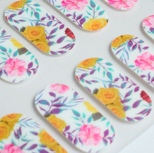 Load image into Gallery viewer, Floral Garden Gel Nails
