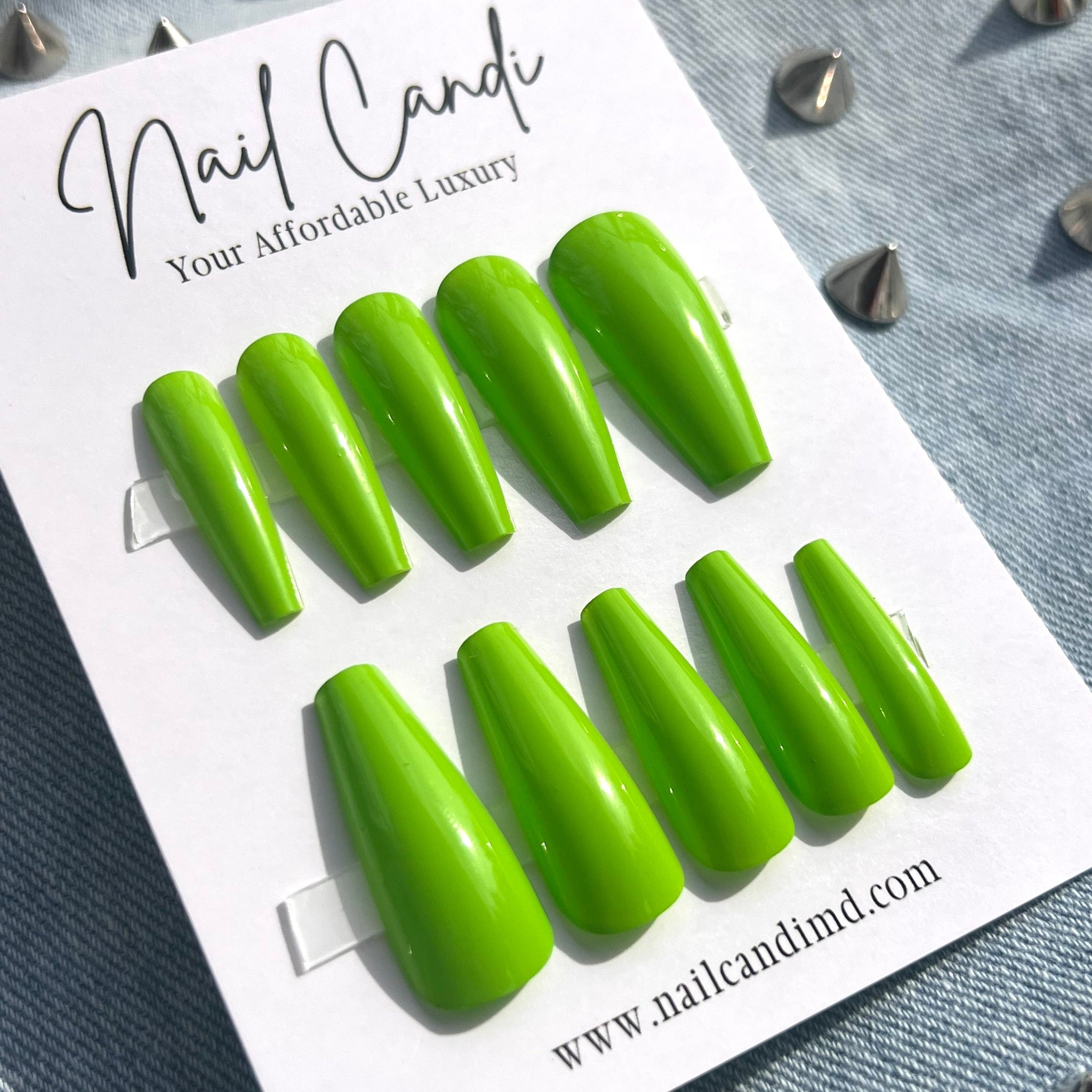 Try in 2024: 50 Latest Neon Green Nail Designs